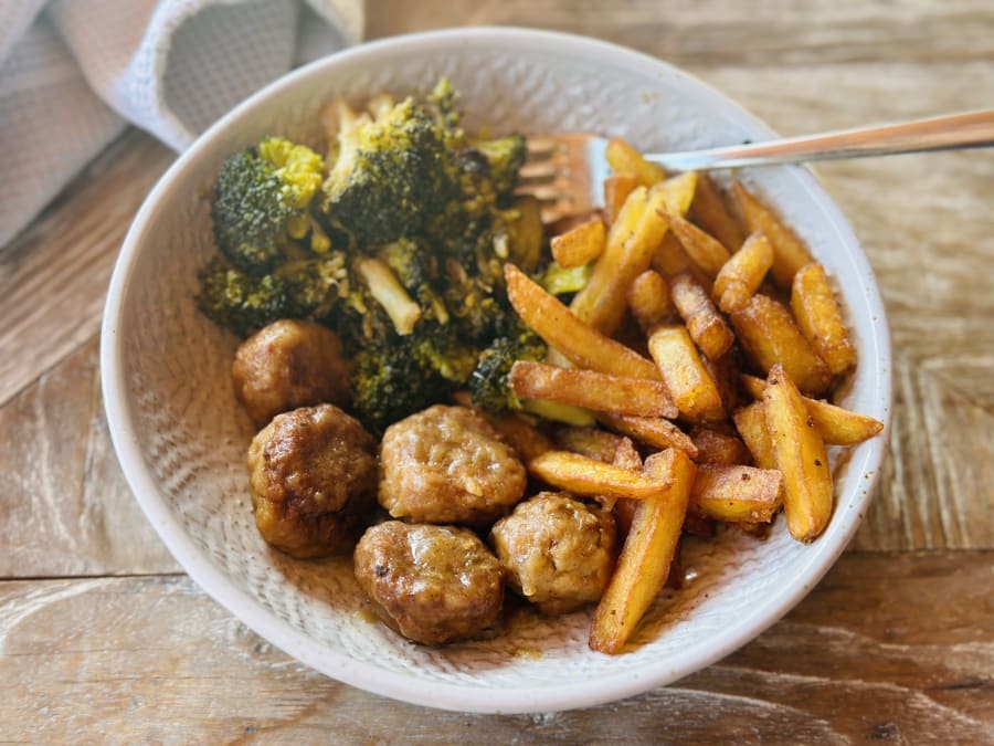 Albóndigas con Brócoli y Patatas