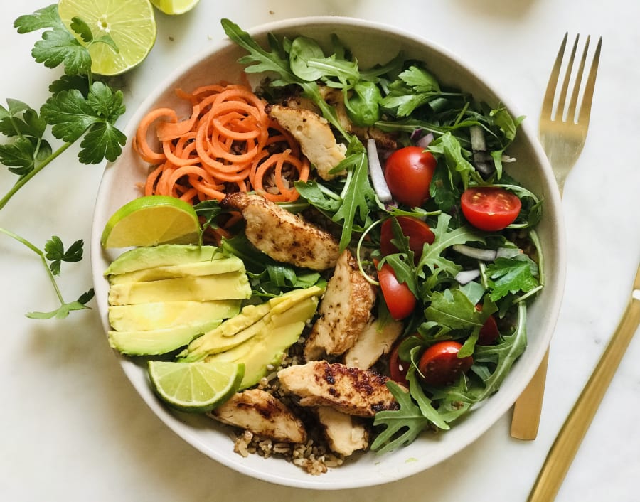 Chicken and Quinoa Bowl with Vegetables