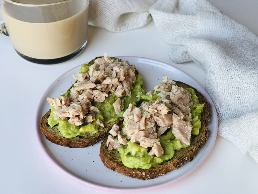Light Avocado and Tuna Breakfast Toast