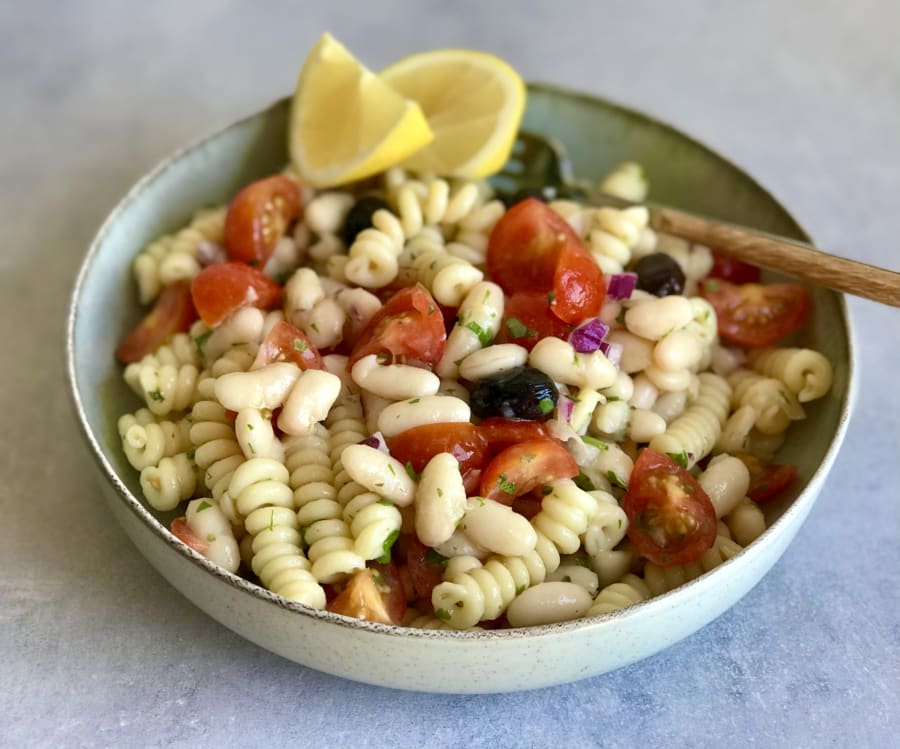 Ensalada de Pasta, Alubias y Tomates