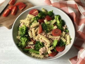 Pasta Salad with Tuna and Broccoli