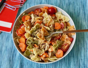 Pasta Salad with Tuna, Carrot, and Cherry Tomatoes