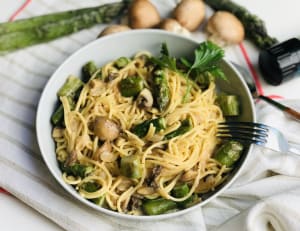 Spaghetti with Asparagus and Mushroom