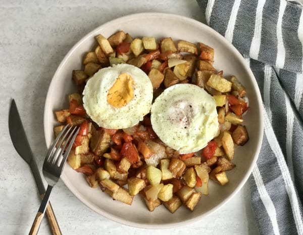 Huevos con Patatas y Pimientos