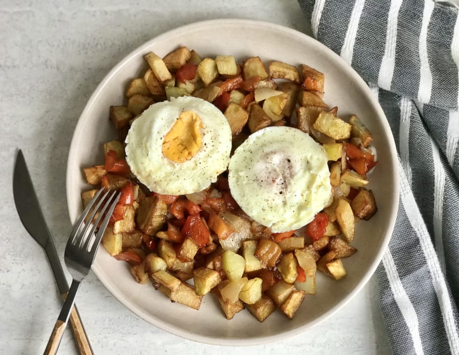 Eggs with Bell Peppers and Potatoes