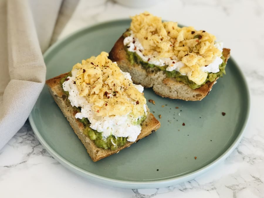 Scrambled Eggs with Avocado and Ricotta Cheese

