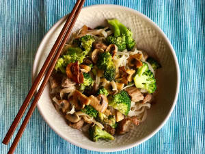 Broccoli, Beef, and Mushroom Noodle Stir-Fry