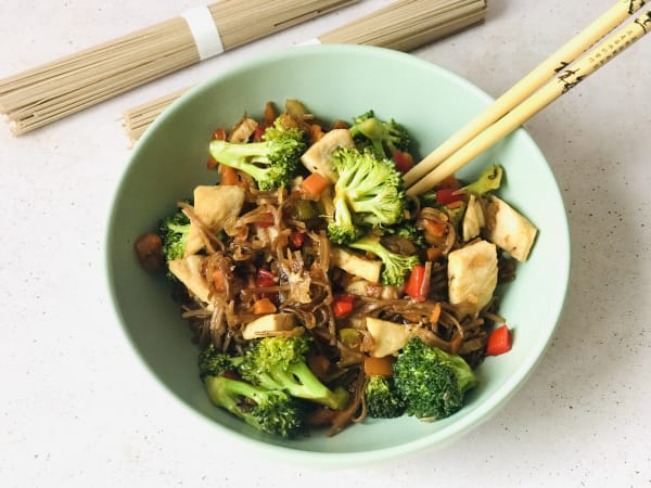 Noodle Bowl with Broccoli, Chicken, and Bell Peppers