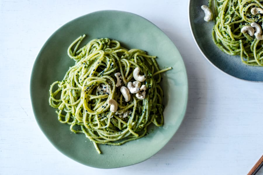 Pasta con Pesto de Espinacas y Anacardos