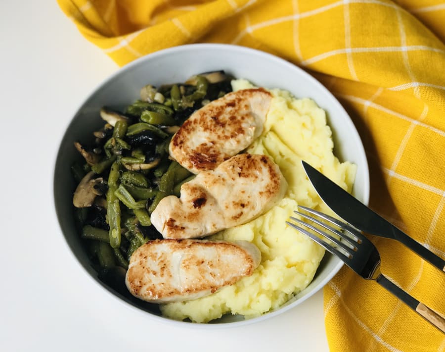 Turkey with Green Beans and Mashed Potato