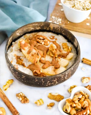 Oat and Pear Porridge with Walnuts