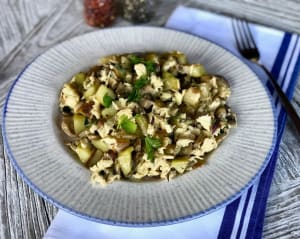 Scrambled Eggs with Potato and Mushrooms