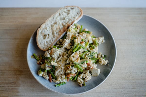Tofu Scramble with Cherry Tomatoes and Green Asparagus