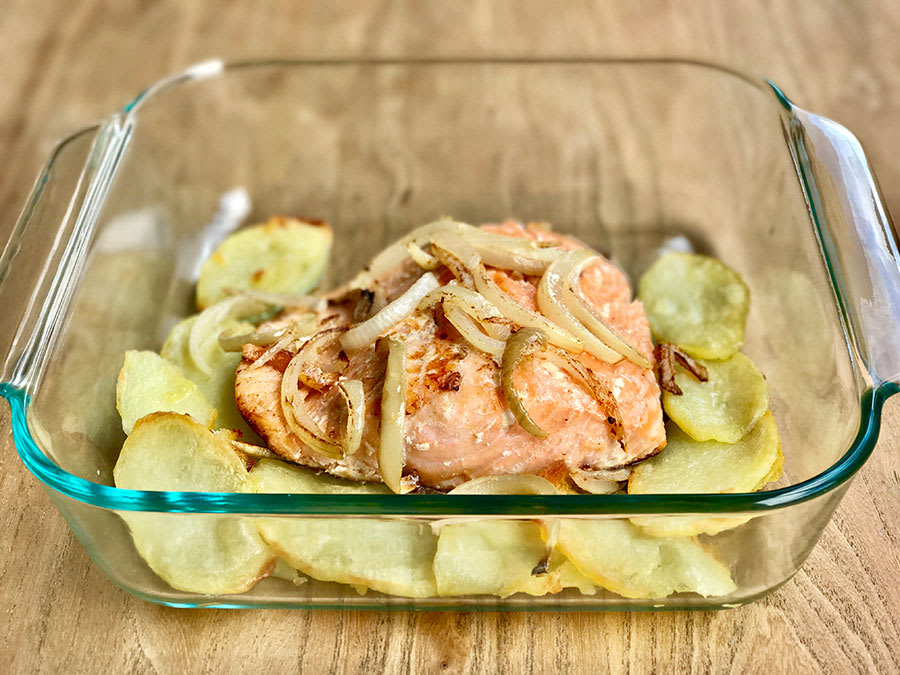 Baked Salmon with Potatoes