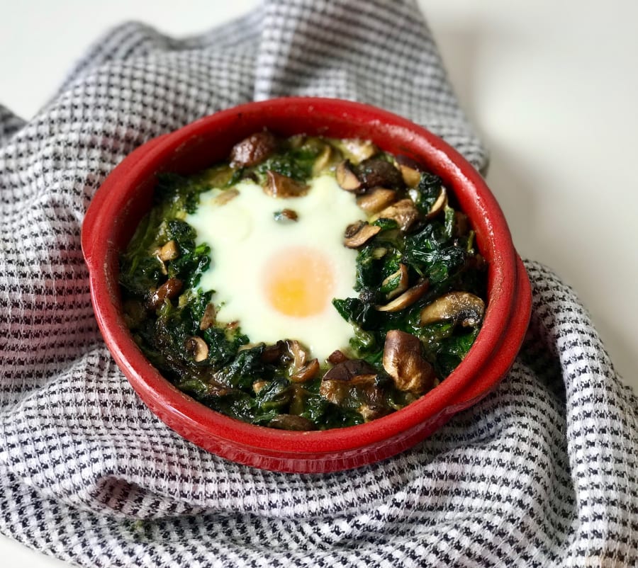 Sautéed Spinach and Mushrooms with Egg