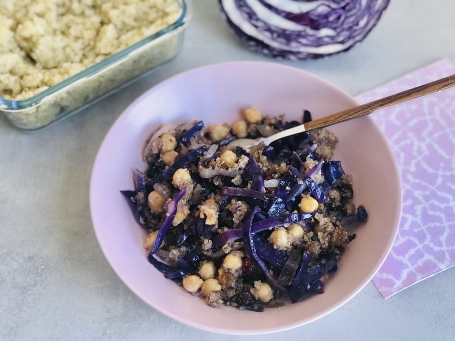 Quinoa with Chickpeas and Red Cabbage