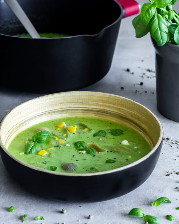 Basil, Spinach and Pasta Soup